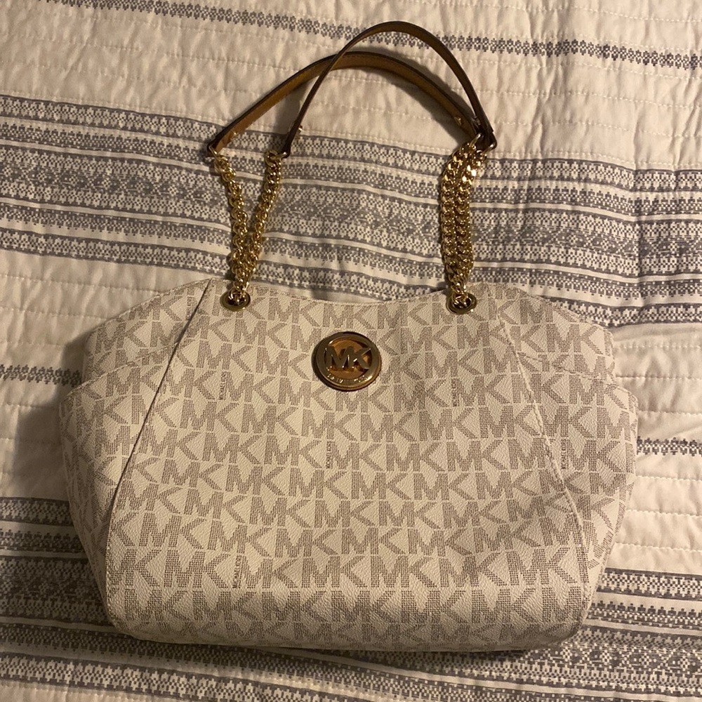 Michael Kors Jet Set shoulder travel bag